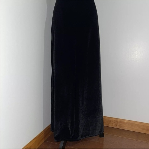Reformation- Black Nyla Velvet Halter Dress Backless Thigh High Slit Size Large - Picture 14 of 15